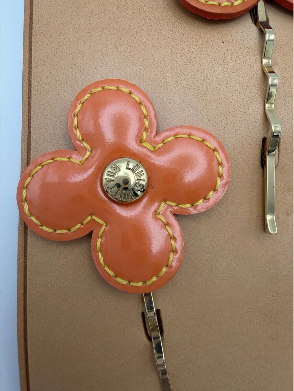 Vintage Louis Vuitton Set Of 3 Vernis Leather Flower Hairpins Gold Hardware - Picture 2 of 11